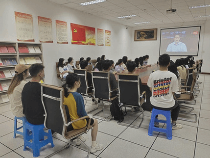 观看现场(四) 观看现场(四)